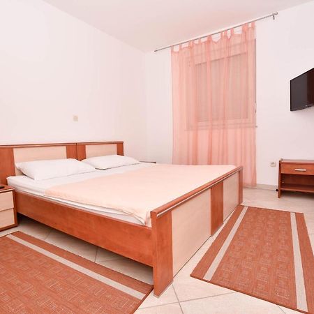 Apartment Jaspis Biograd Na Moru Exterior photo