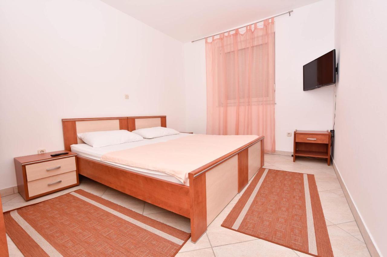 Apartment Jaspis Biograd Na Moru Exterior photo