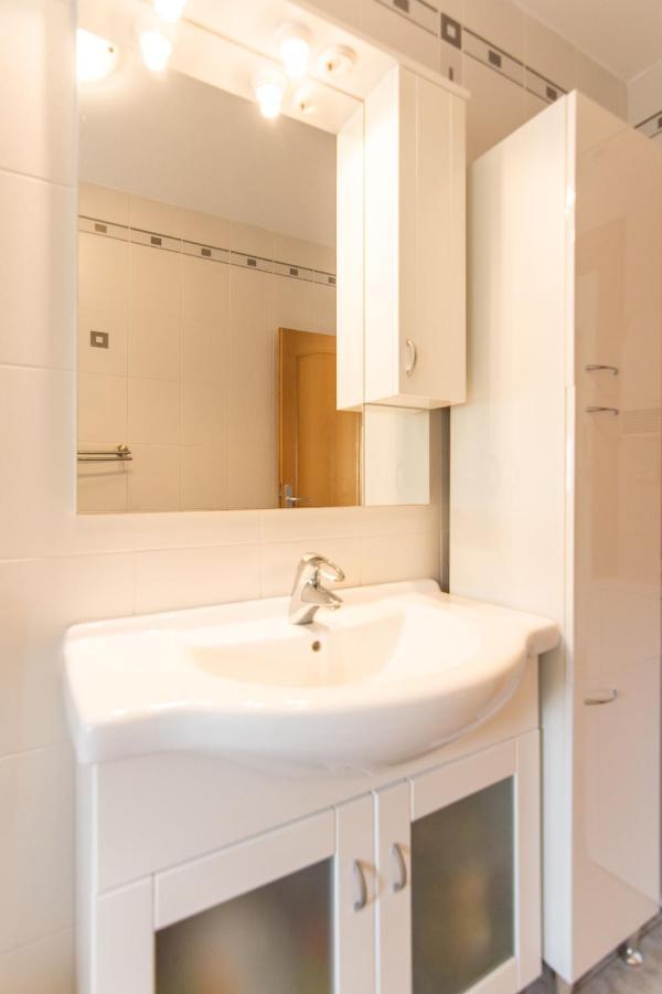 Apartment Jaspis Biograd Na Moru Exterior photo
