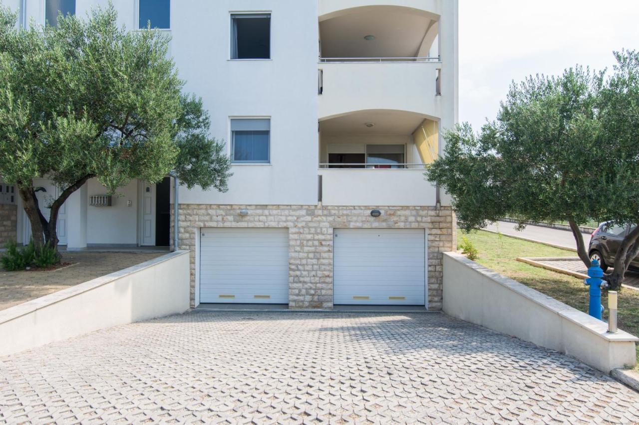 Apartment Jaspis Biograd Na Moru Exterior photo